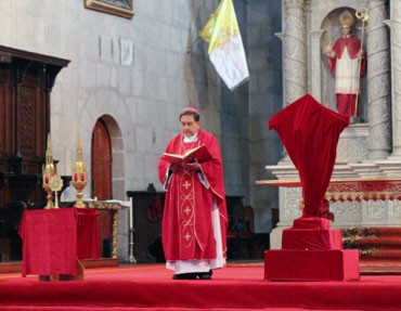 Monseñor Jorge Carreón Pavlich, obispo de la Diócesis de Puno