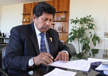 Edgardo Pineda Quispe, rector de la Universidad Nacional del Altiplano