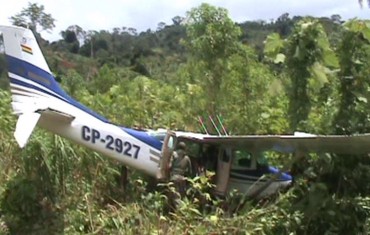 Policía derriba avioneta boliviana con 288 kilos de cocaína en el VRAEM