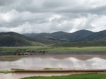 Desbordes de ríos Q´ari Mayu y Calachaca (Azángaro) inundan casas y cultivos (Vidal Casilla)