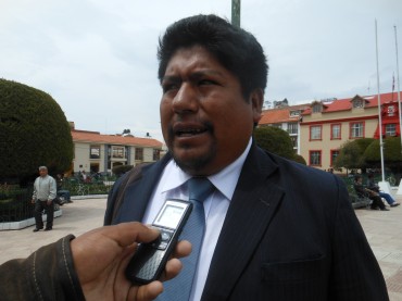  Alcalde de la Municipalidad Distrital de Pichacani - Laraqueri, Percy Nina Quispe
