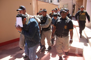 Suspenden juicio oral contra aeropiratas del altiplano