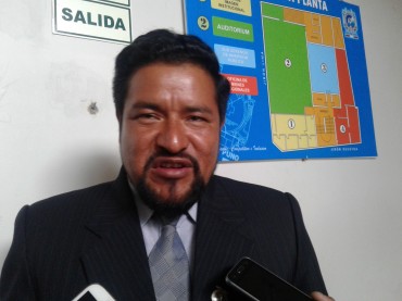 Santos Apaza Cárdenas, alcalde de la Municipalidad Provincial de El Collao - Ilave, 