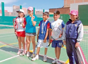 Representantes  de Puno en tenis