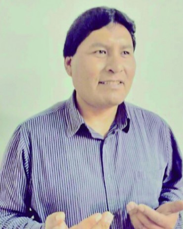 Candidato a la alcaldía de Huancané quiere fortalecer la educación