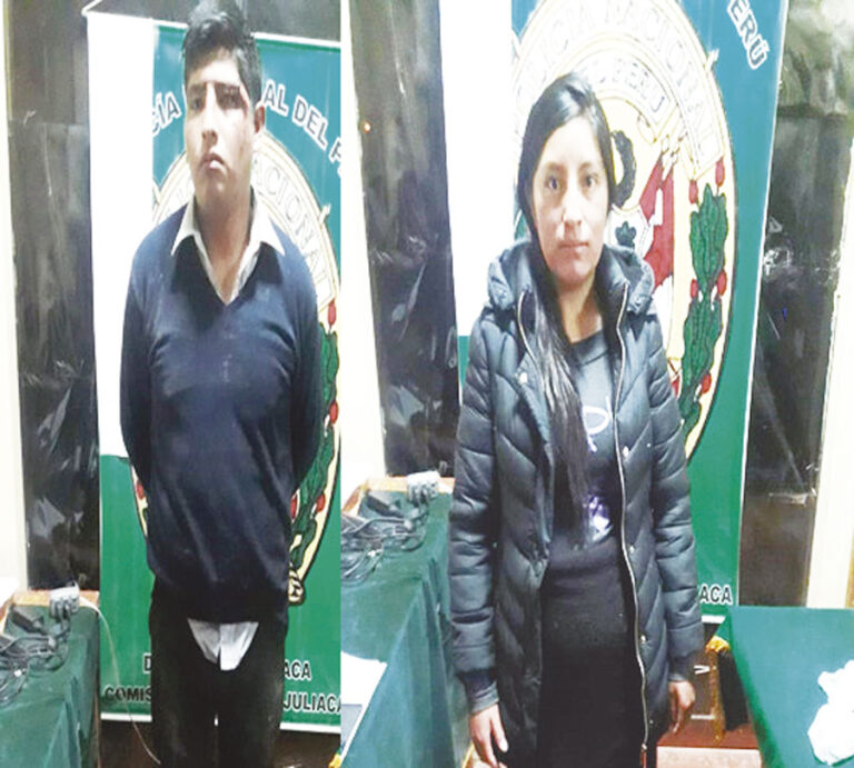 Pelean en la calle  y agreden a policía