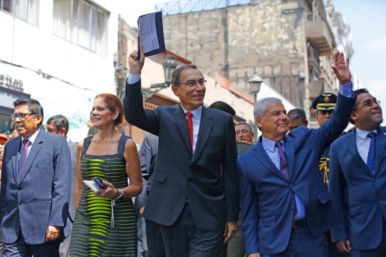 Vizcarra presentó en el Congreso proyecto que declara en emergencia al Ministerio Público