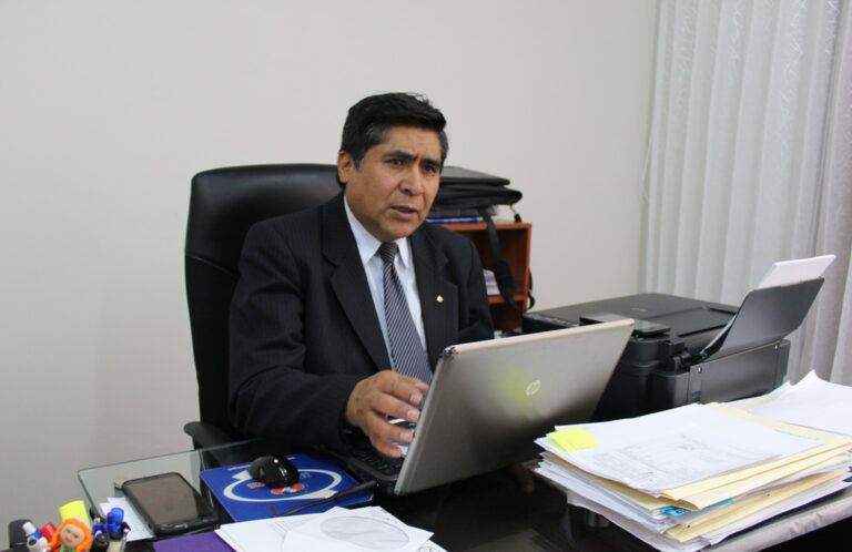 “Con Aduviri se viene un gobierno diferente”