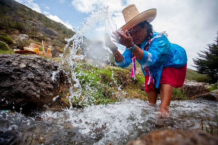 El impacto de las industrias extractivas en las mujeres﻿