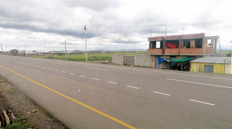 Saneamiento de terrenos impide la culminación de la autopista Puno-Juliaca