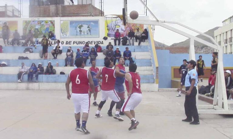 Atlético Billis y Papi Lalo lideran torneo de baloncesto
