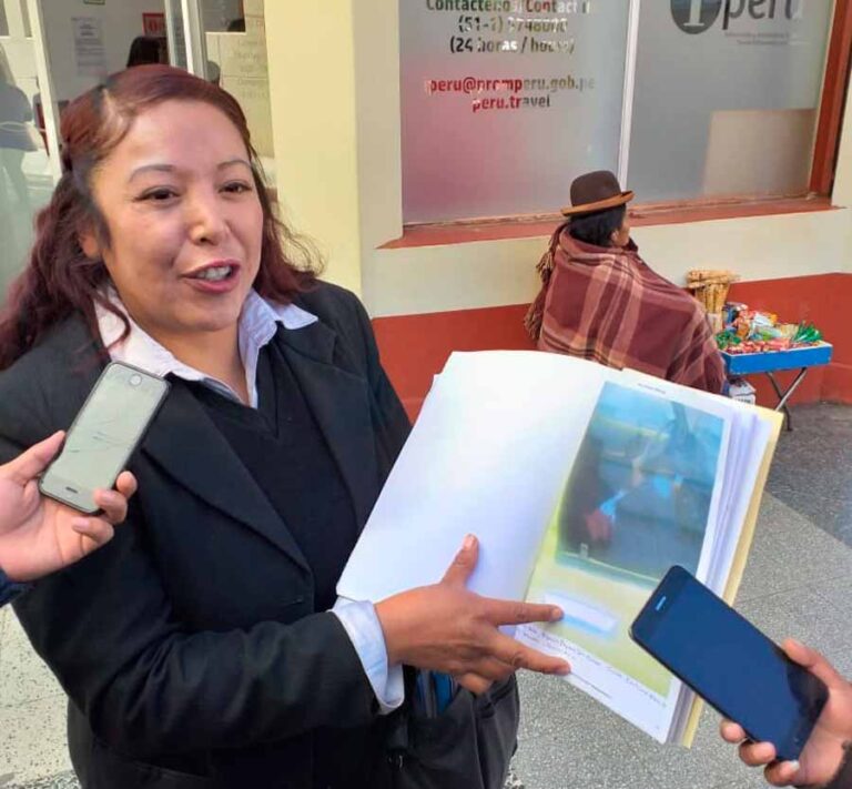 Profesional que apoyó a Gobernador Regional fue discriminada en agencia agraria