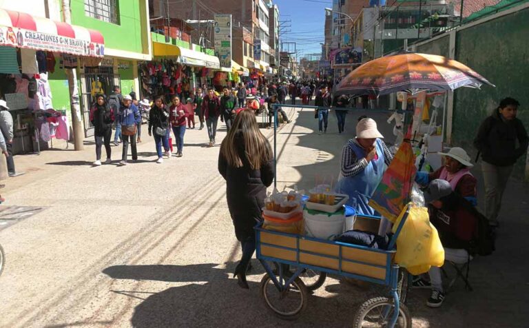 Nuevas asociaciones de comerciantes provocan desorden en Juliaca