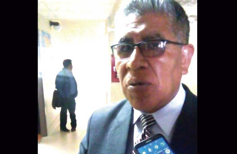 Decano del Colegio de Periodistas no brindó informe mensual