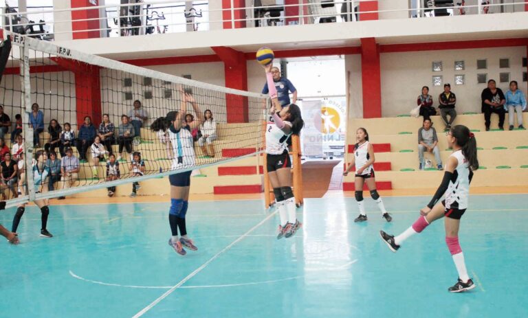 Campeonas  con altura