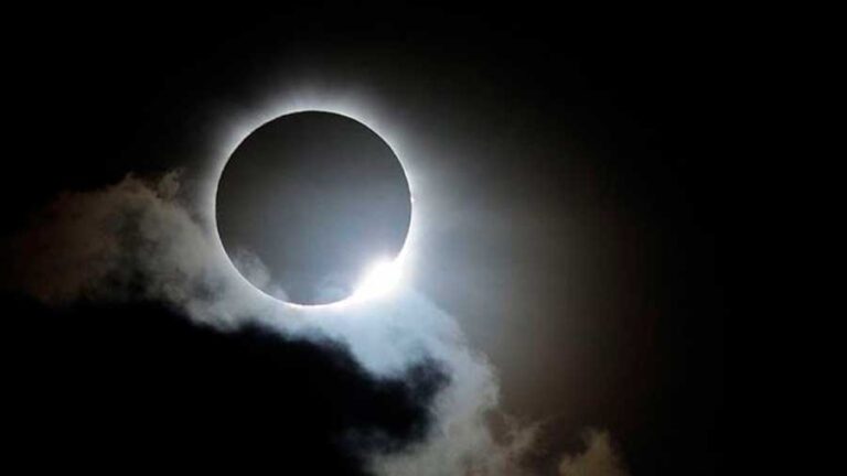 Puno: Recomendaciones para apreciar el eclipse solar