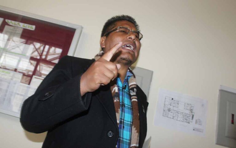 Walter Aduviri declara en la clandestinidad y asegura que existe una política de criminalización de la protesta detrás de prisión preventiva