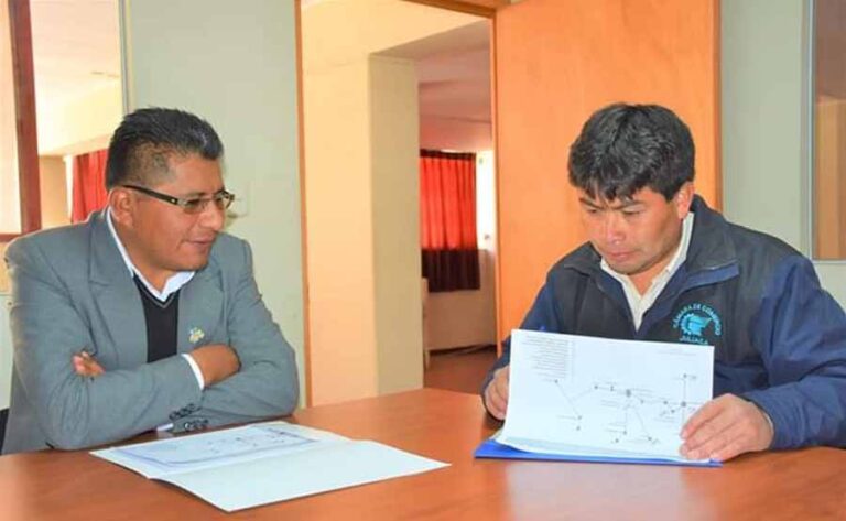 Nadie atendió a  dirigentes juliaqueños