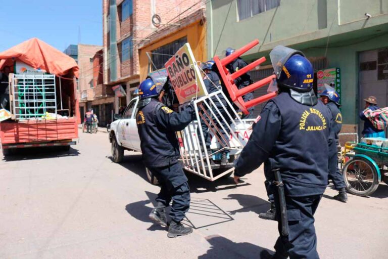 Juliaca: Comerciantes serán desalojados de los alrededores del Centro Comercial 2