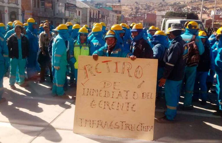 Empresa incumple pagos a trabajadores de construcción y realiza despido masivo
