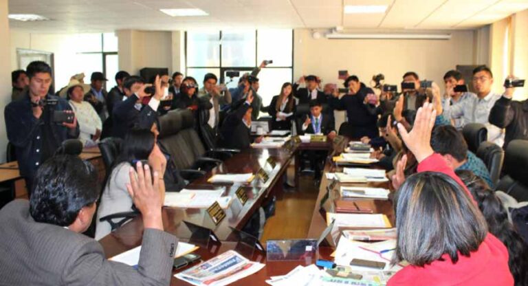 Consejeros regionales aprueban el cierre del Congreso