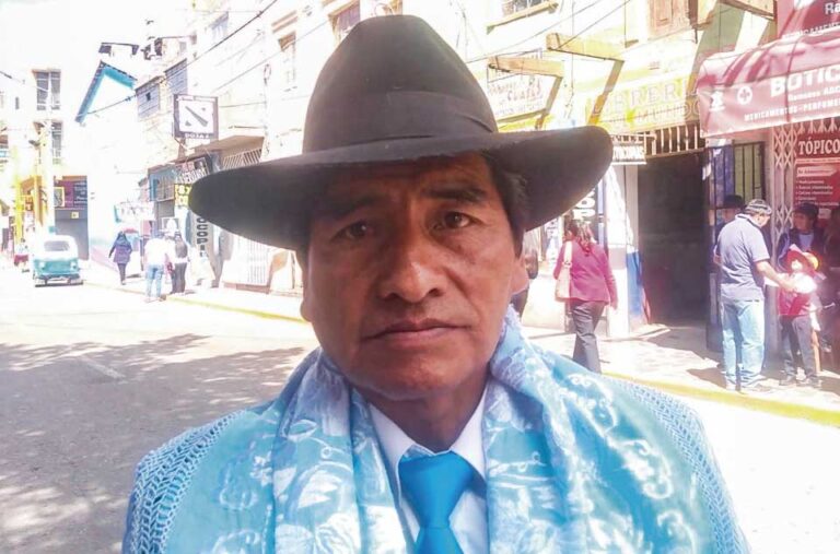 Puno: Preparan biografía de Gamaliel Churata