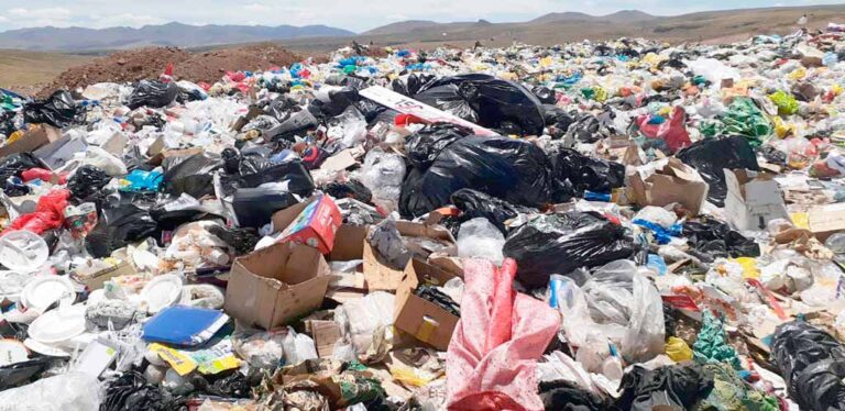 Formalizan denuncia por basura de Juliaca