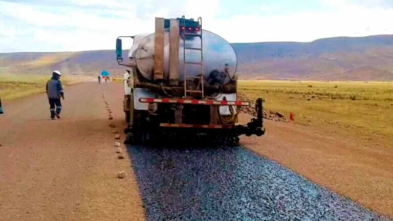 Carretera Desaguadero-Kelluyo-Pisacoma en riesgo de perder presupuesto