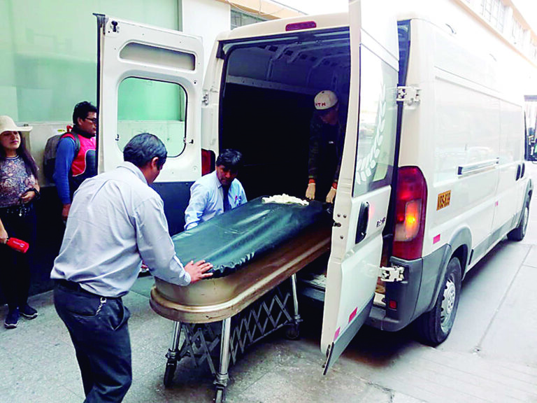 Agricultora muere por brebaje e hijo está grave