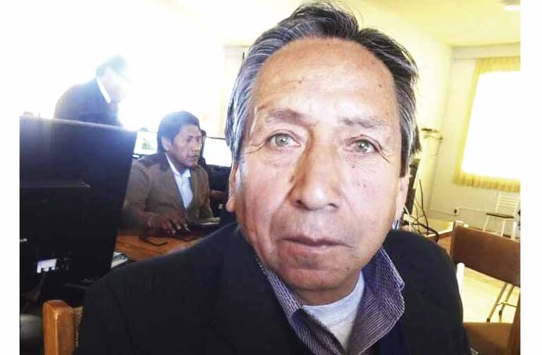 UNA Puno: Inician proceso administrativo contra docente que pidió «coima» a tesista