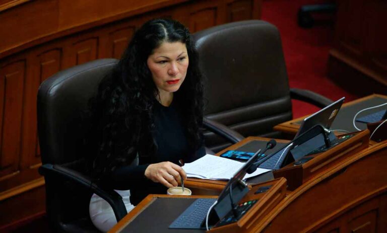 Fiscalía solicita impedimento de salida del país para excongresista Yesenia Ponce