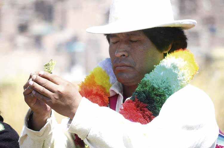 Andrés Medina Ticona es el encargado de las actividades de la casa de la cultura