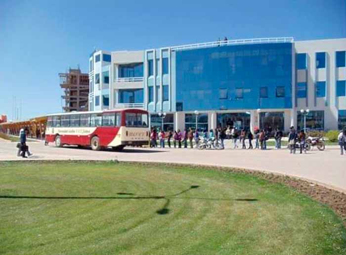 Suspenden atención  y clases en la UANCV