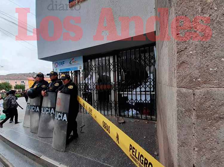 Inician conflictos en  comicios de la UNA