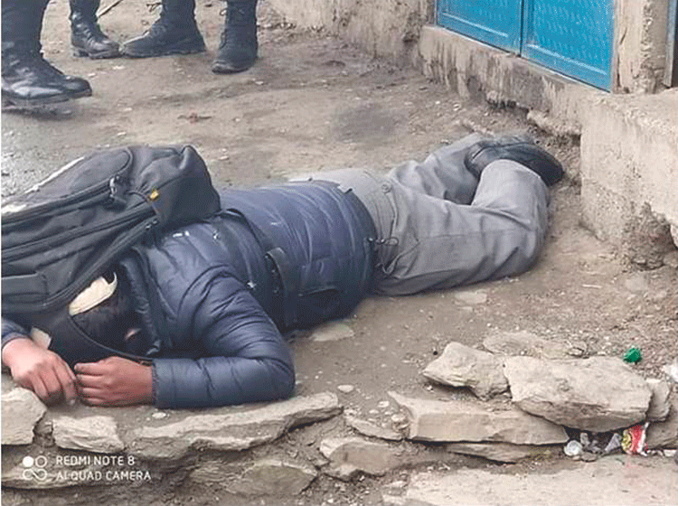 Delincuentes matan a varón de 3 disparos