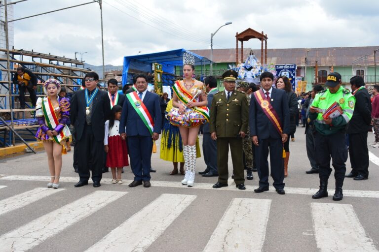 Rindieron honores a  Niño Jesús de Azángaro
