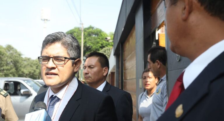 Pérez: Acudiré al Colegio de Abogados para que le hagan exhortación a Loza