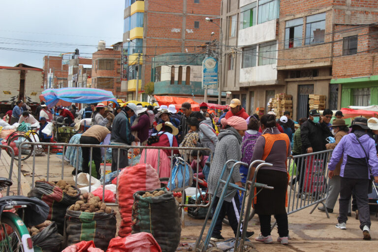 Se suspende feria  sabatina en Puno