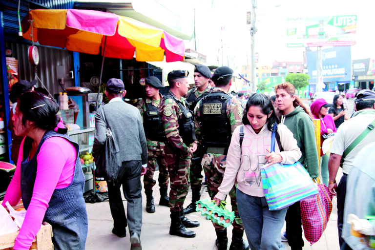 95 efectivos vigilarán mercados del Avelino