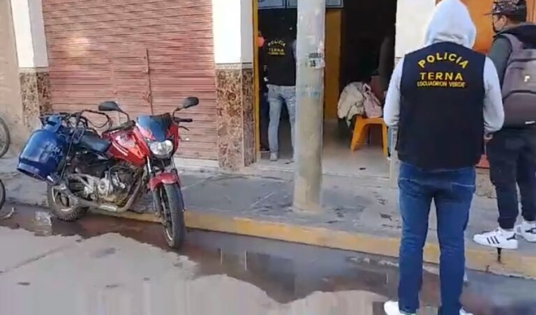 Motos trabajaban con la misma placa