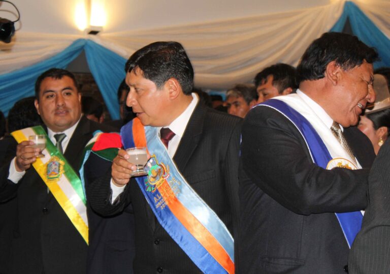 Alcalde se mofa de  medida de protesta