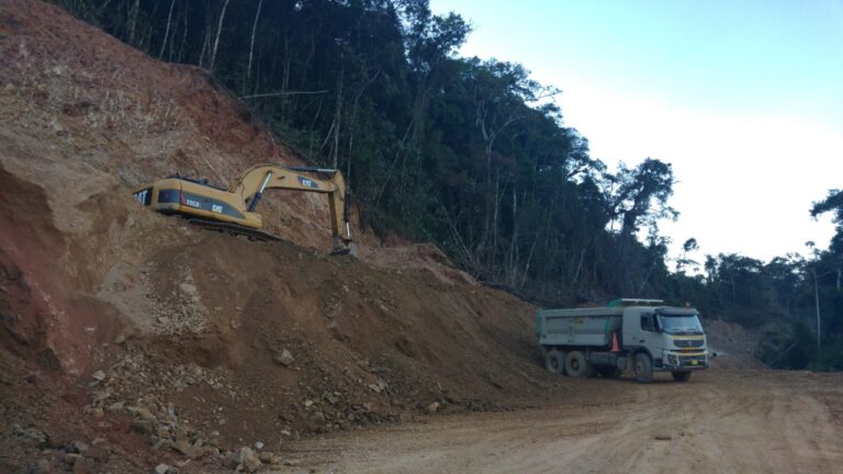 Inician mantenimiento de 12.27 kilómetros del camino vecinal en  Sandia