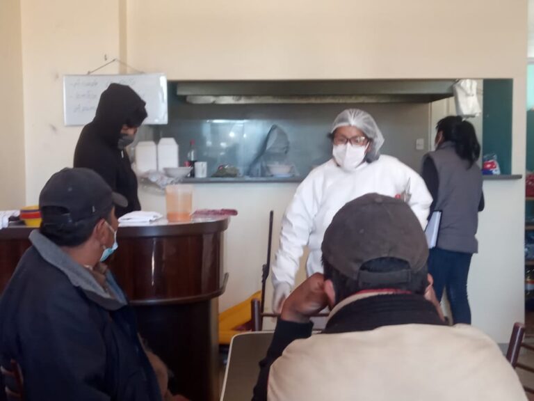 Restaurantes burlan protocolos sanitarios