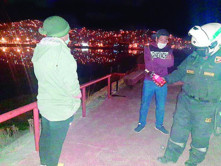 Libaban licor en malecón