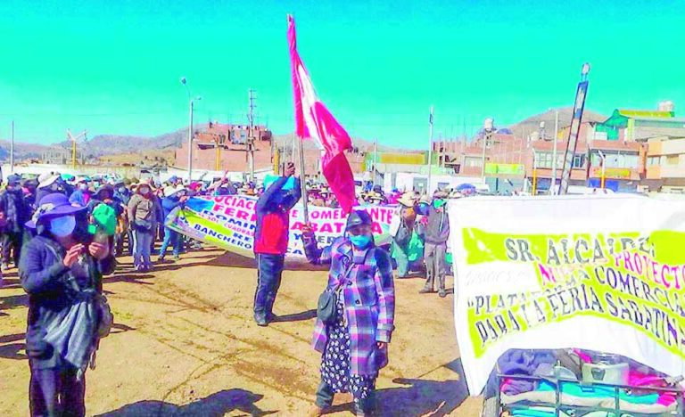 Reubican a 650 comerciantes de feria sabatina