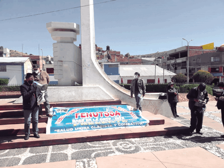 Dan plazo a Luque para  destituir a Montesinos