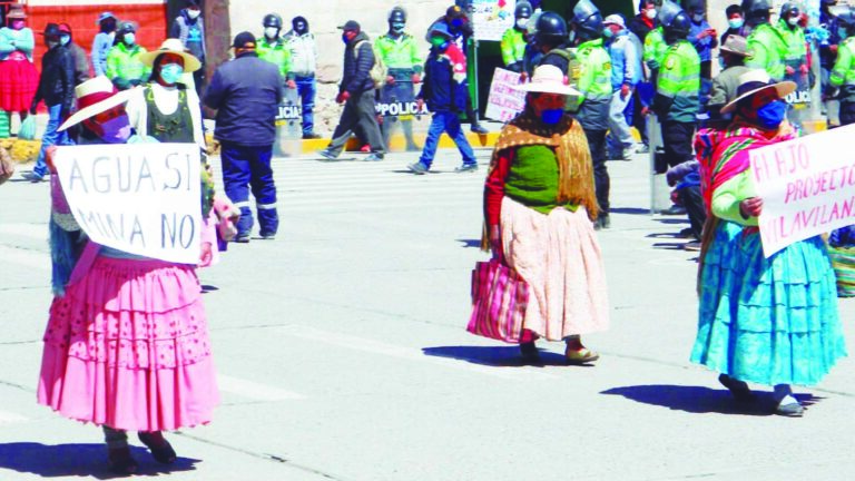 Aimaras emprenderán paro contra Vilavilani II