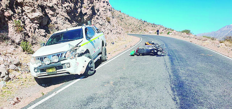 Joven motociclista fallece tras accidente