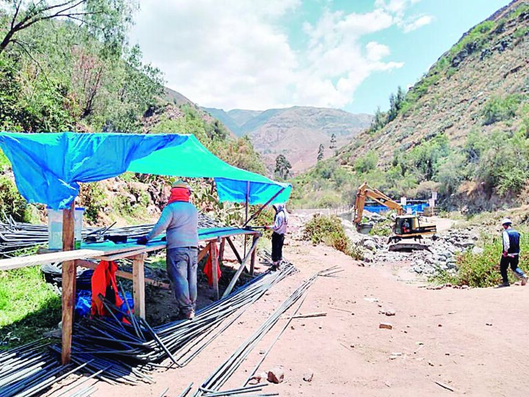 Construirán puente en distrito de  Machaguay