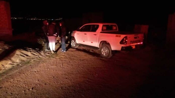 Unidad robada fue abandonada en un descampado.